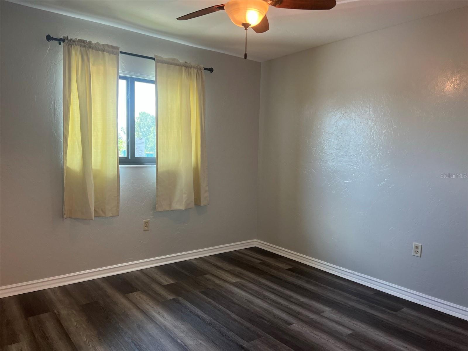 LAKESHORE CHARLOTTE COUNTY PH 02 - Residential Lease