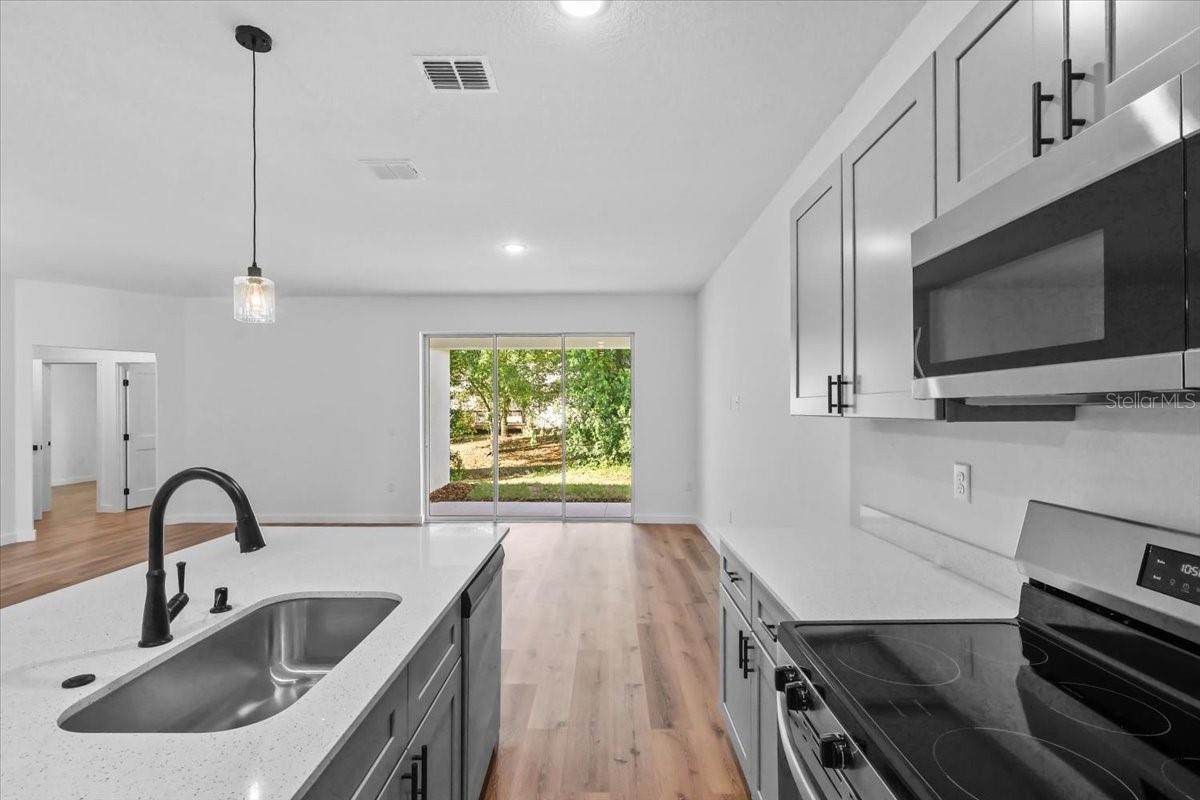 OAKWOOD VILLAGE BEVERLY HILLS PH 01 - Residential