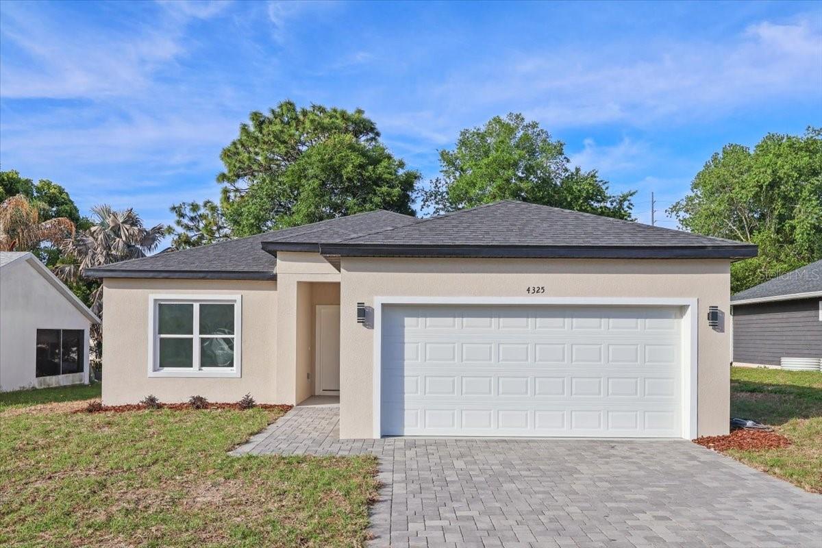 OAKWOOD VILLAGE BEVERLY HILLS PH 01 - Residential