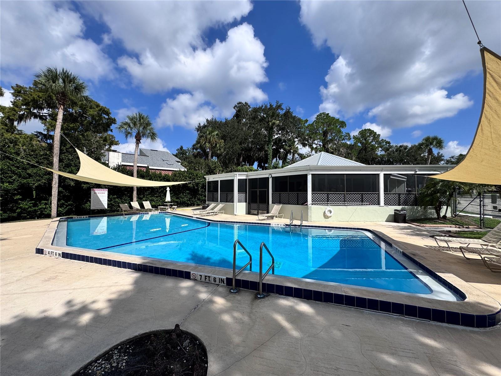 1989 MARSH HEN VILLAGE