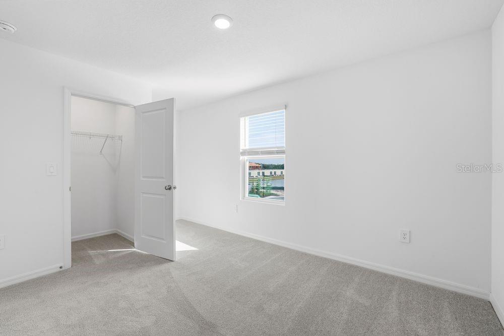 THE TOWNS AT FIRETHORN - Residential