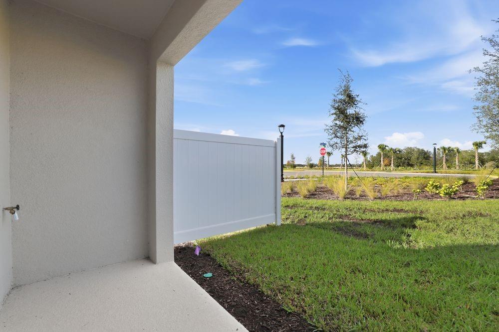 THE TOWNS AT FIRETHORN - Residential