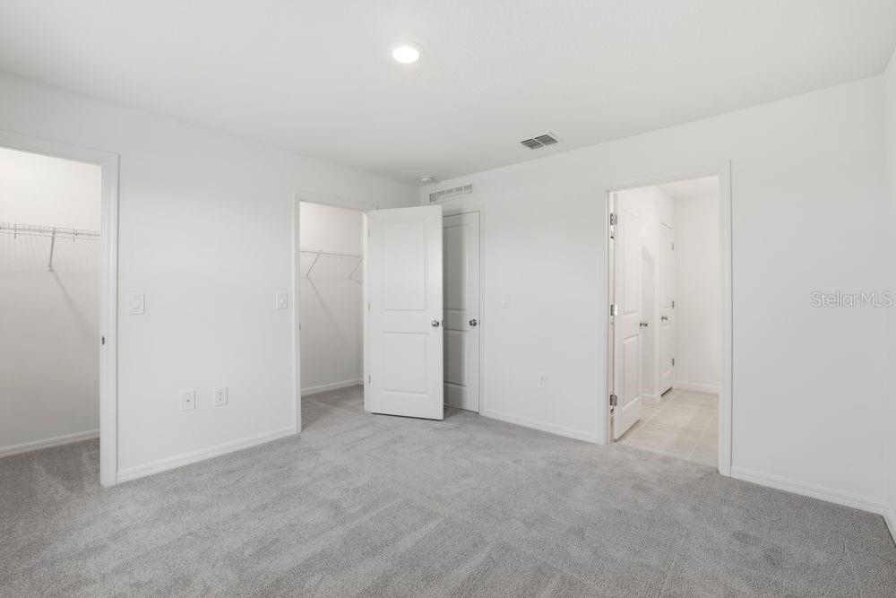 THE TOWNS AT FIRETHORN - Residential