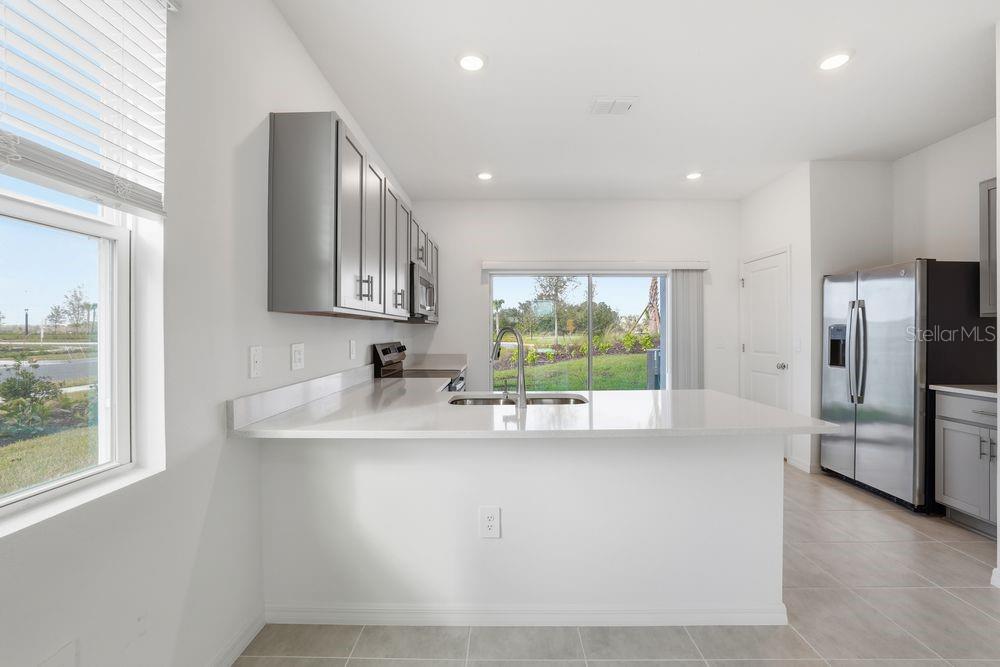 THE TOWNS AT FIRETHORN - Residential