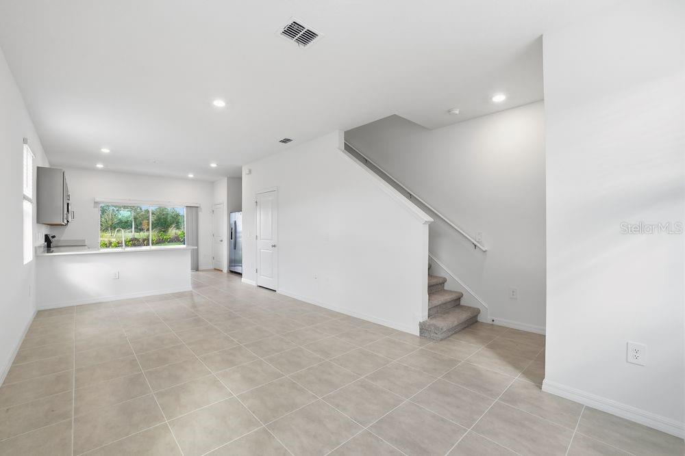 THE TOWNS AT FIRETHORN - Residential