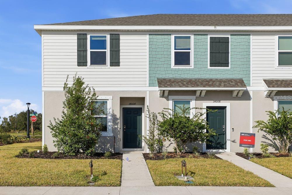 THE TOWNS AT FIRETHORN - Residential