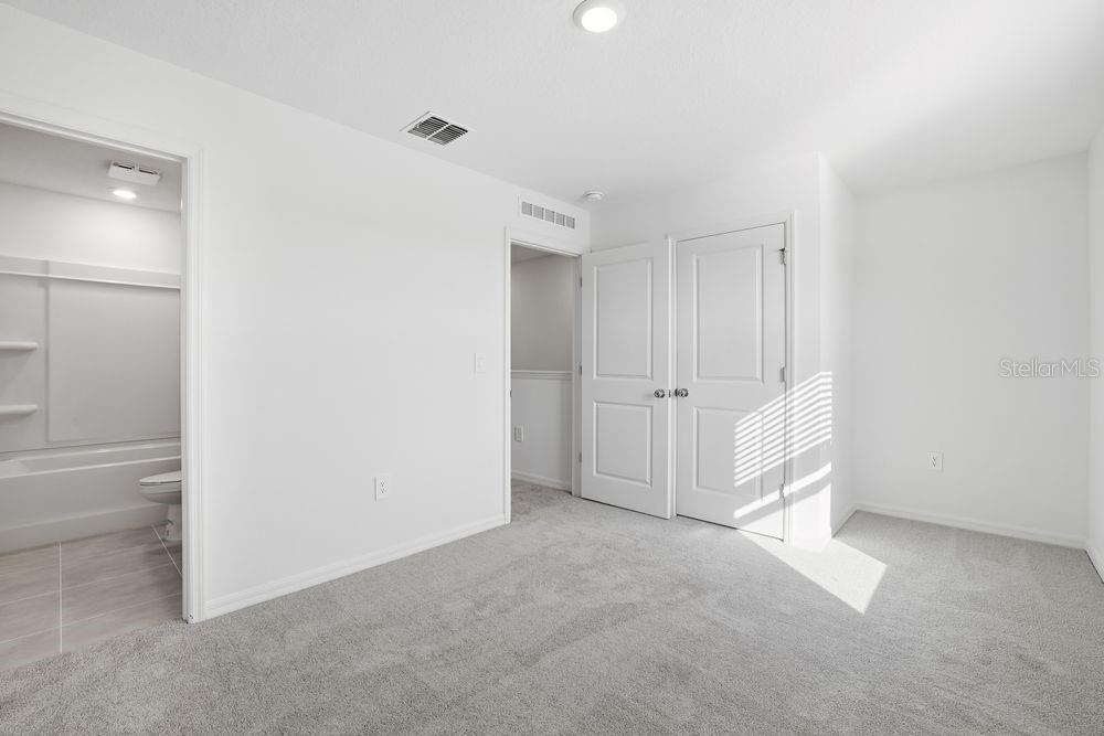 THE TOWNS AT FIRETHORN - Residential