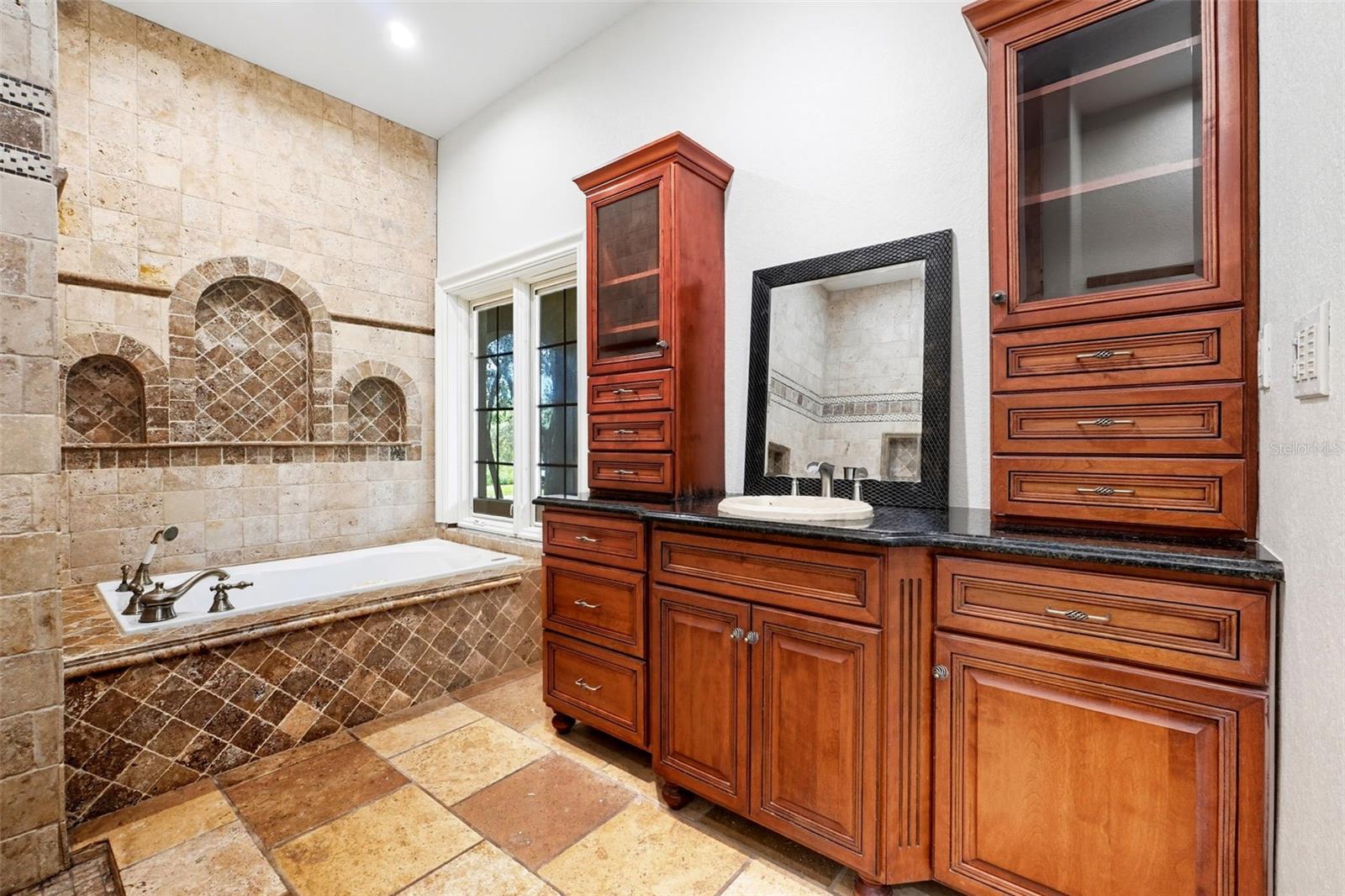 HAPPY TRAILS UNIT 4 - Residential