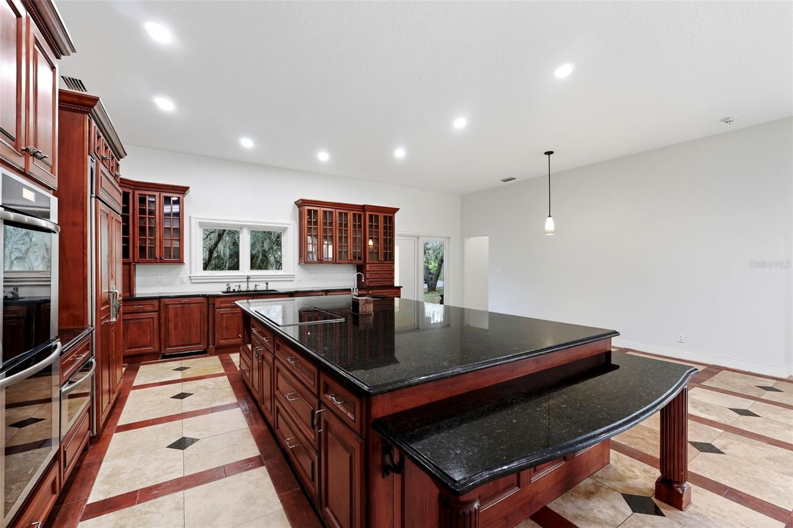HAPPY TRAILS UNIT 4 - Residential