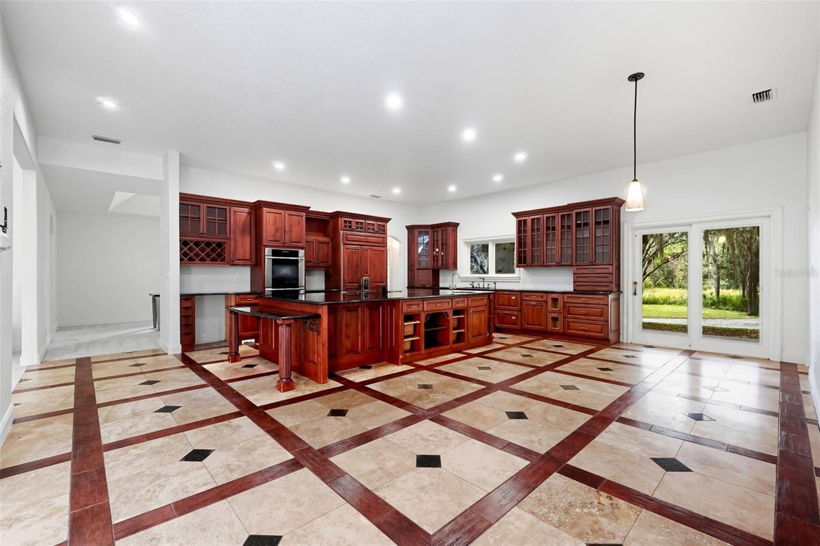 HAPPY TRAILS UNIT 4 - Residential