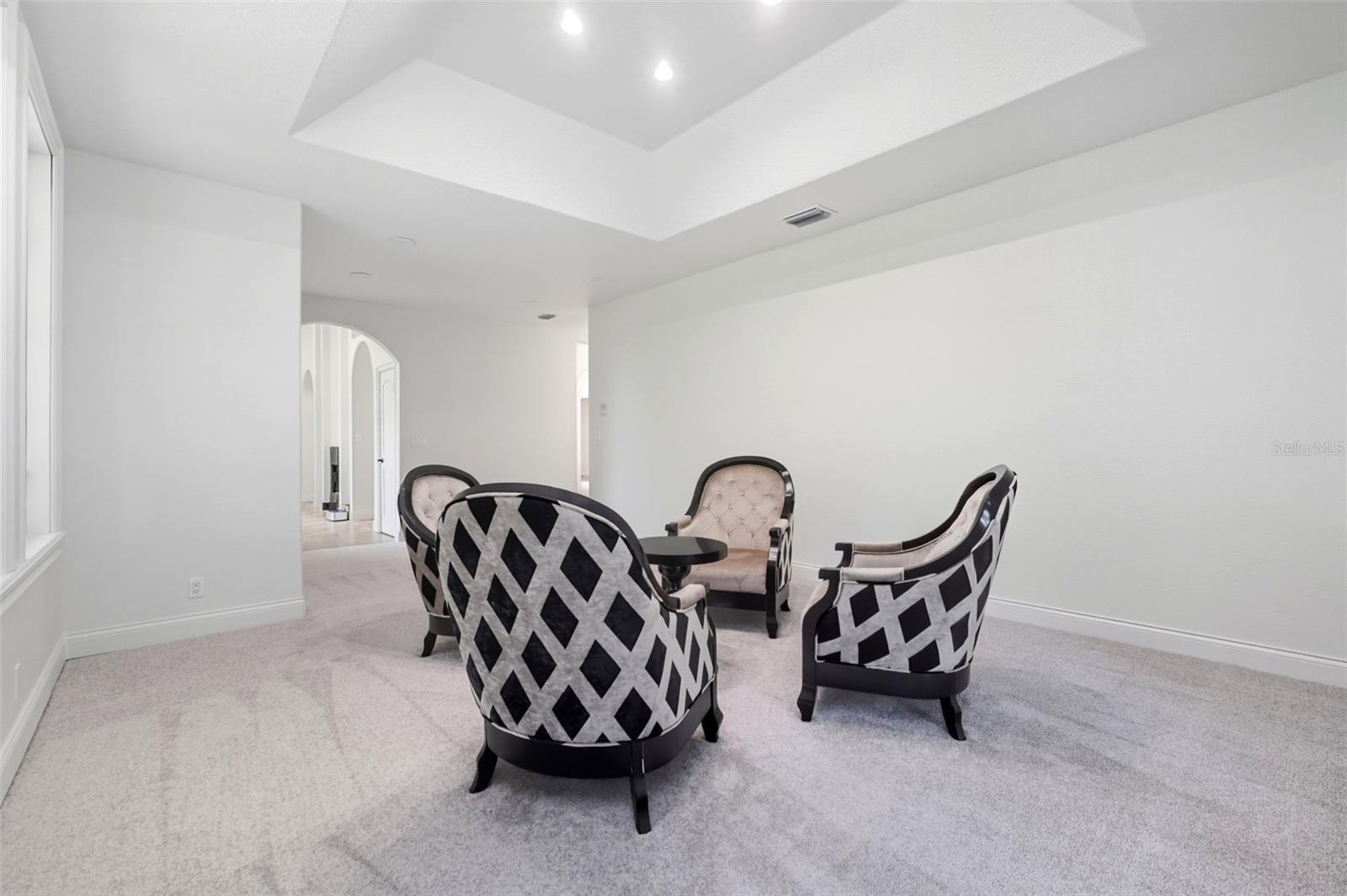 HAPPY TRAILS UNIT 4 - Residential