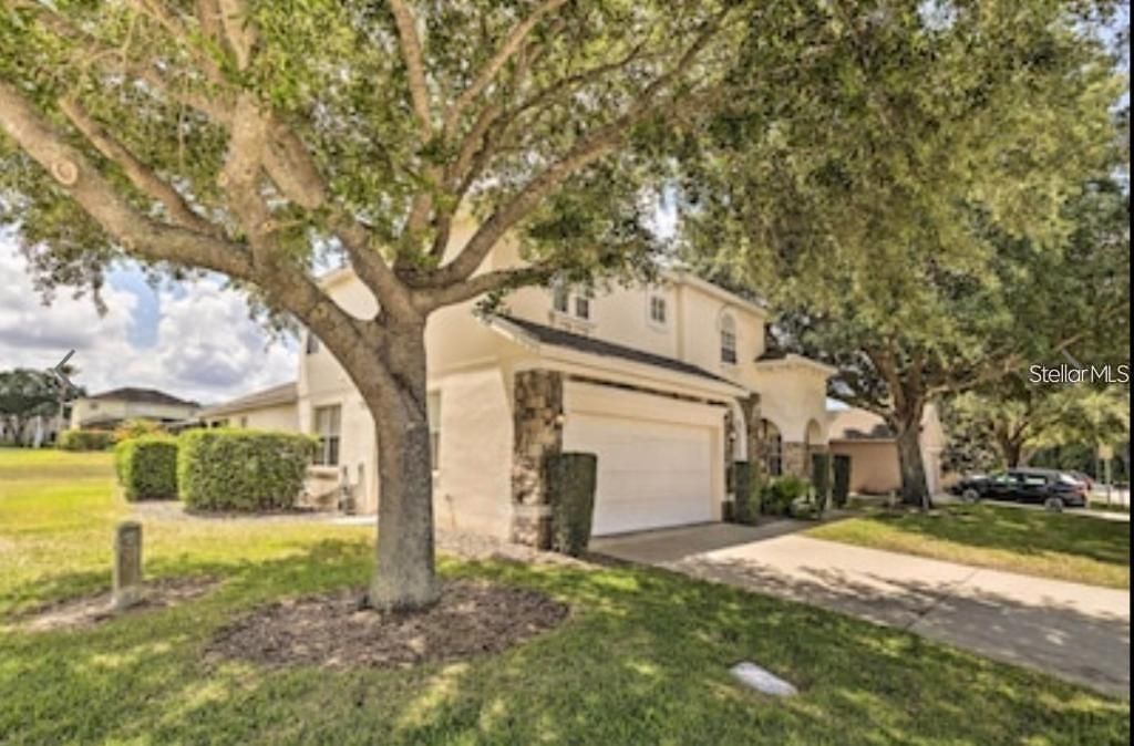 Photo of 214 Tupelo Circle, Davenport, FL 33897 (MLS # S5126692)