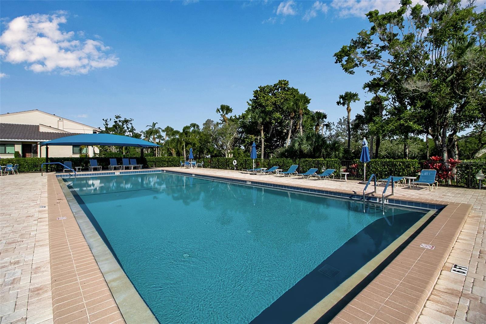 HARBOR OAKS PH I & II - Residential