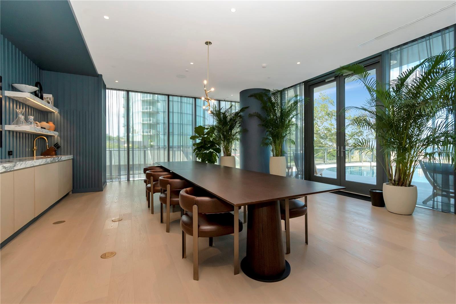 RITZ CARLTON RESIDENCES   BAY OAKS CONDOMINIUM - Residential