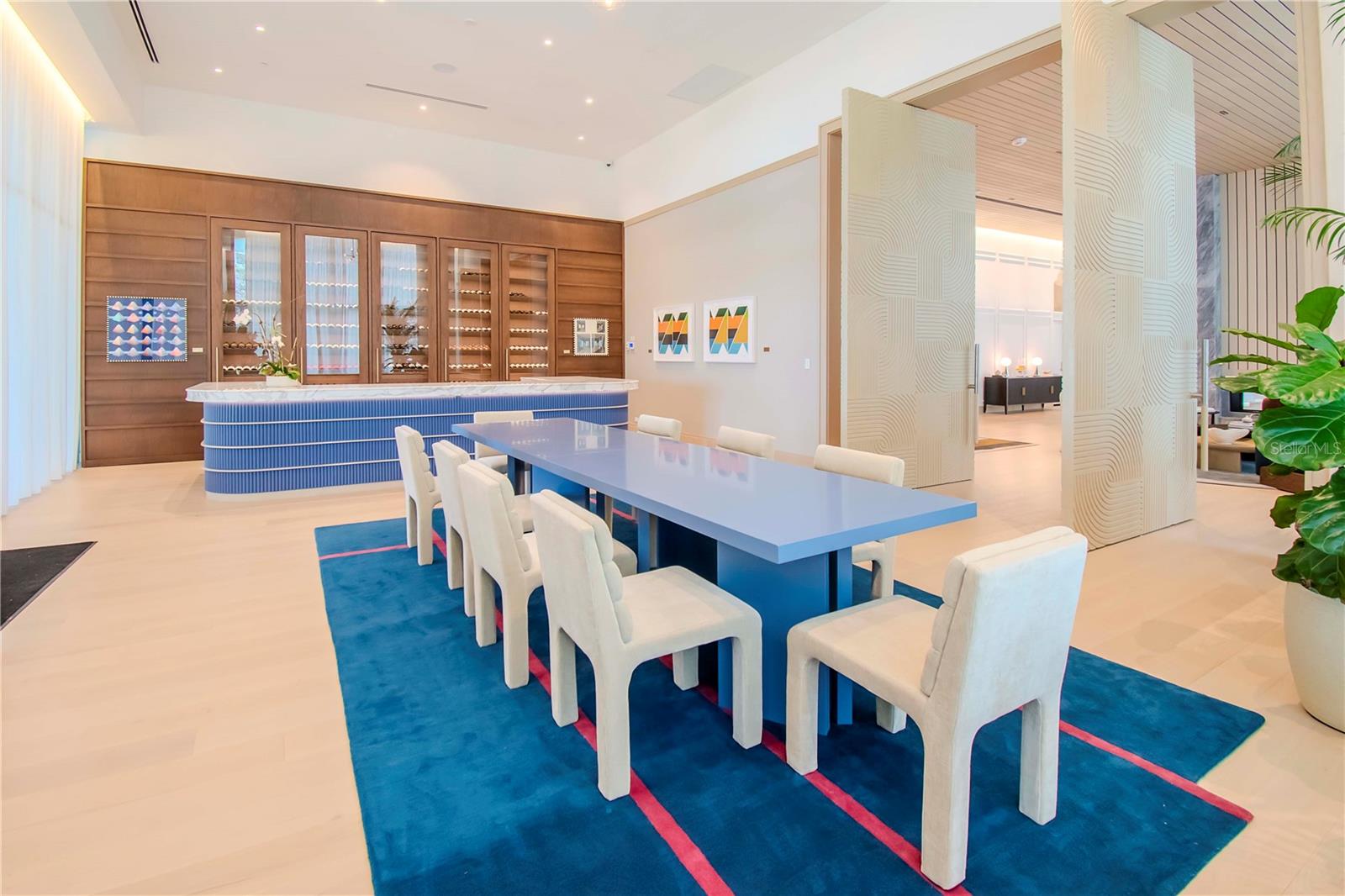 RITZ CARLTON RESIDENCES   BAY OAKS CONDOMINIUM - Residential