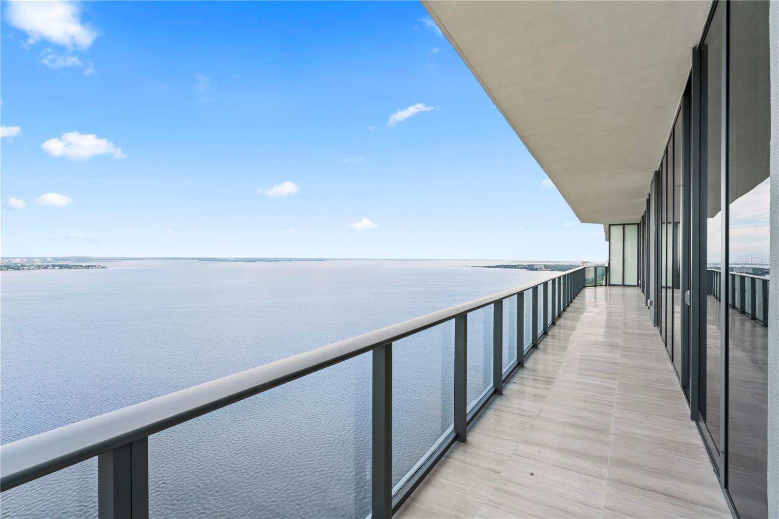RITZ CARLTON RESIDENCES   BAY OAKS CONDOMINIUM - Residential