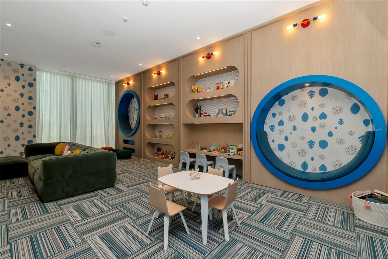 RITZ CARLTON RESIDENCES   BAY OAKS CONDOMINIUM - Residential