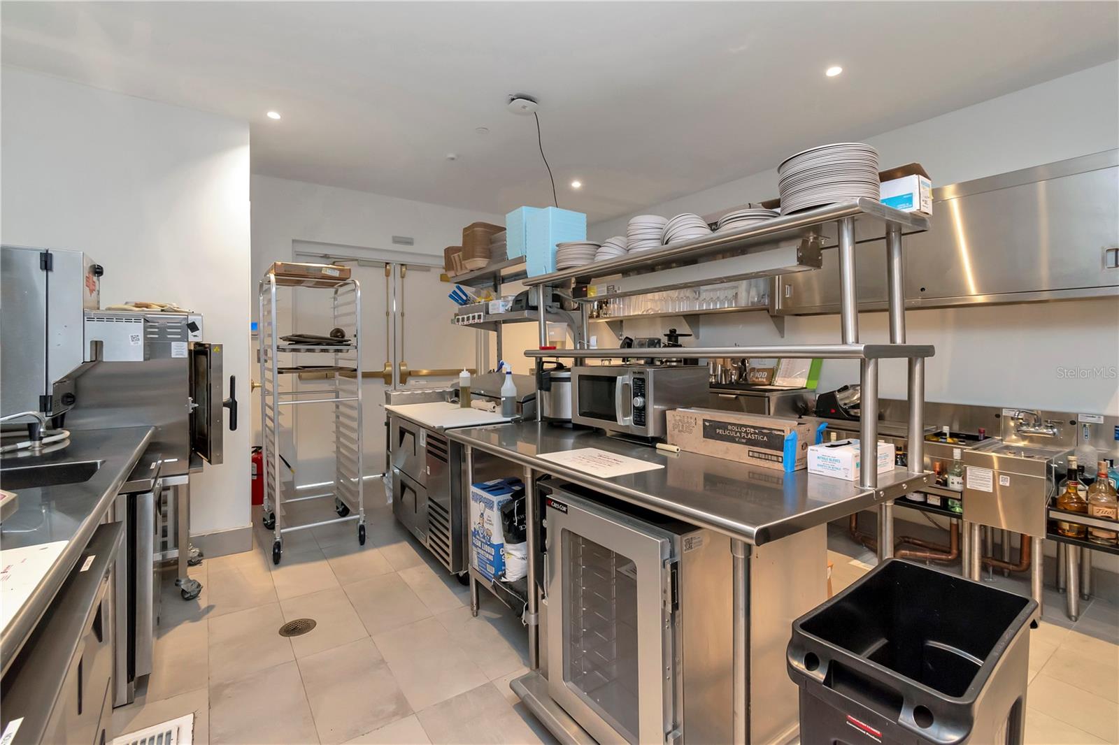 RITZ CARLTON RESIDENCES   BAY OAKS CONDOMINIUM - Residential