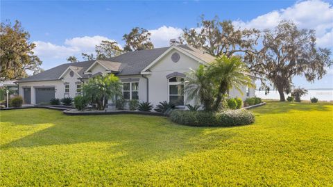 A home in FRUITLAND PARK