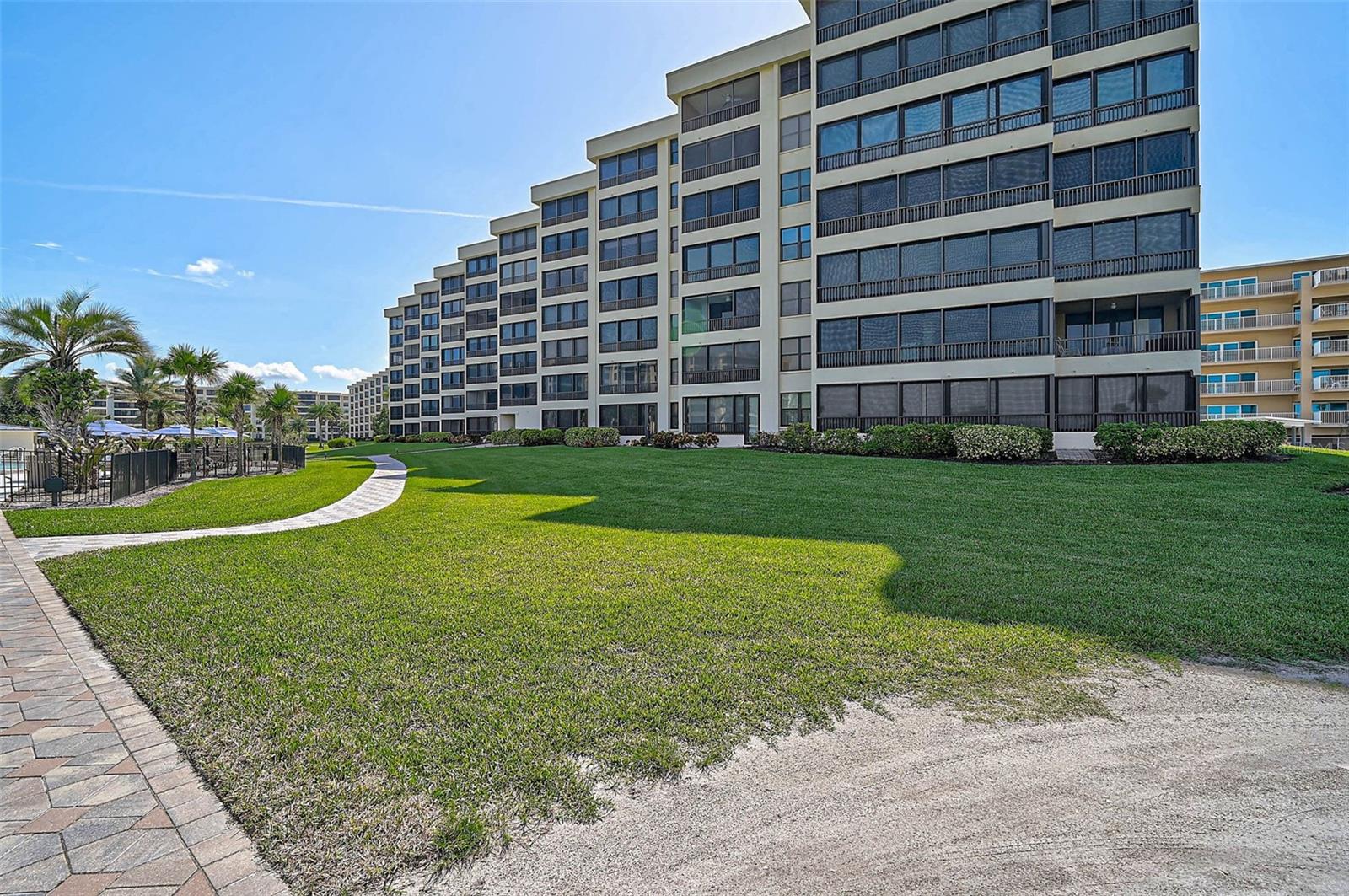 GULF & BAY CLUB PH 1 - Residential