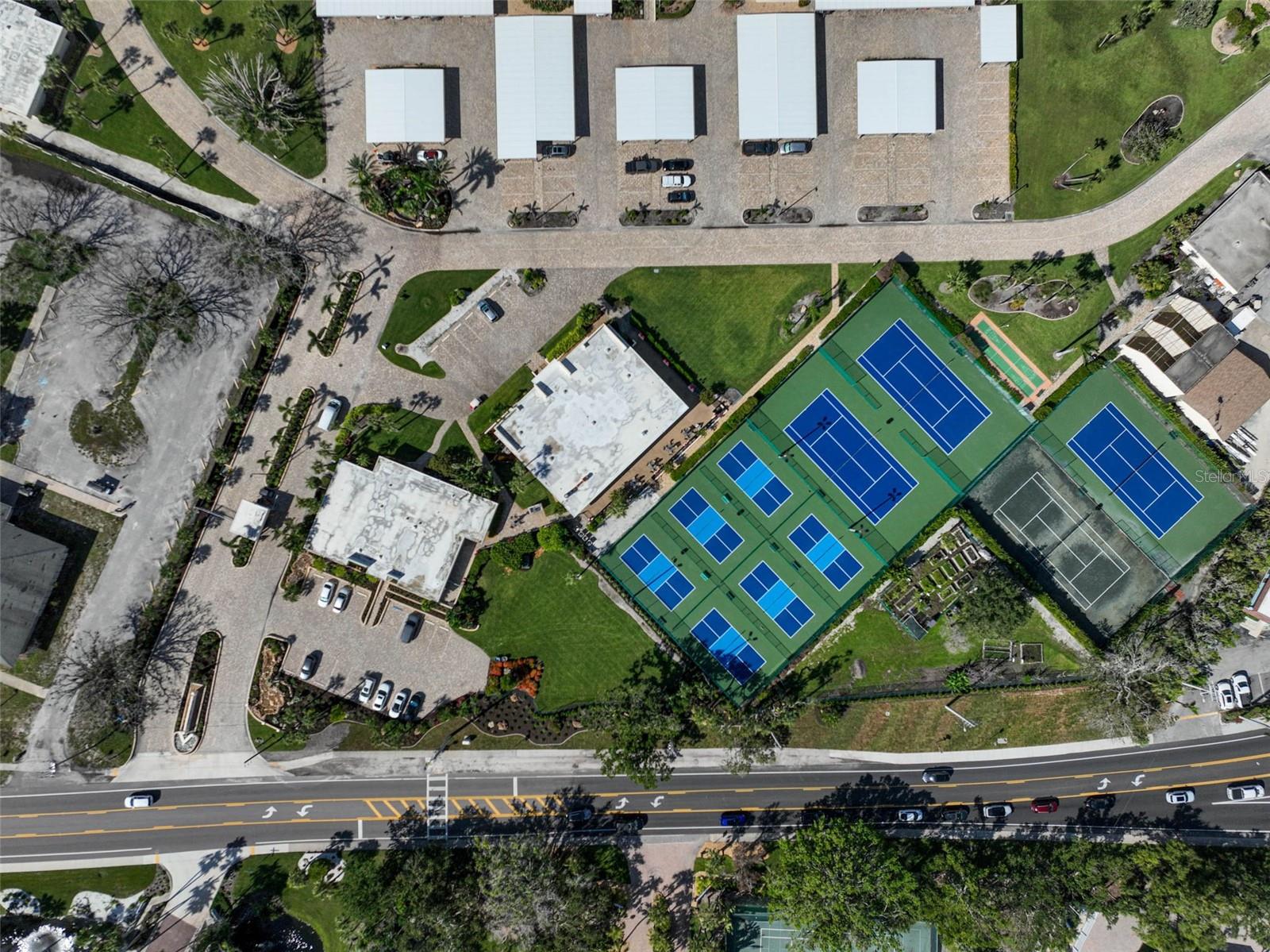 GULF & BAY CLUB PH 1 - Residential