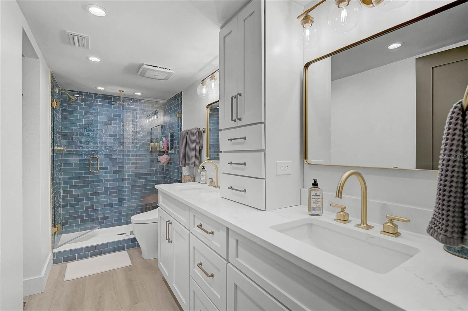 GULF & BAY CLUB PH 1 - Residential