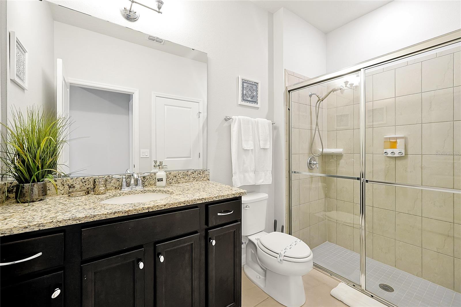 WINDSOR ISLAND RESORT - Residential