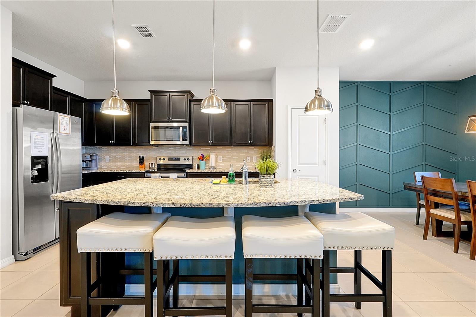 WINDSOR ISLAND RESORT - Residential