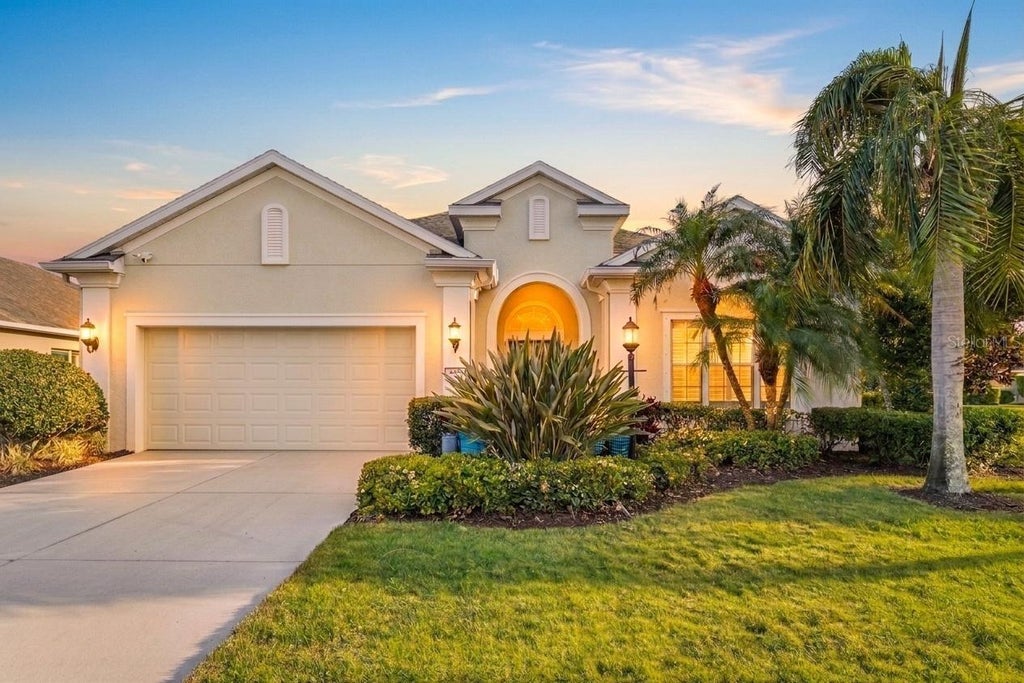Photo of 4623 Claremont Park Drive, Bradenton, FL 34211 (MLS # A4702675)