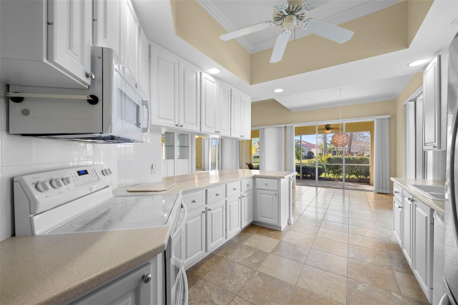 VILLAGEWALK - Residential