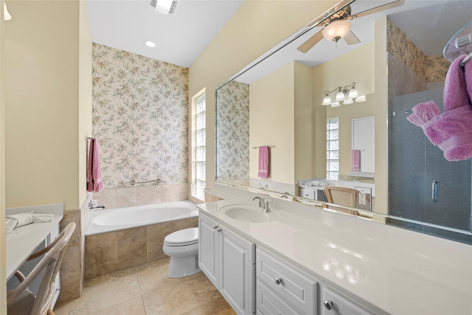 VILLAGEWALK - Residential