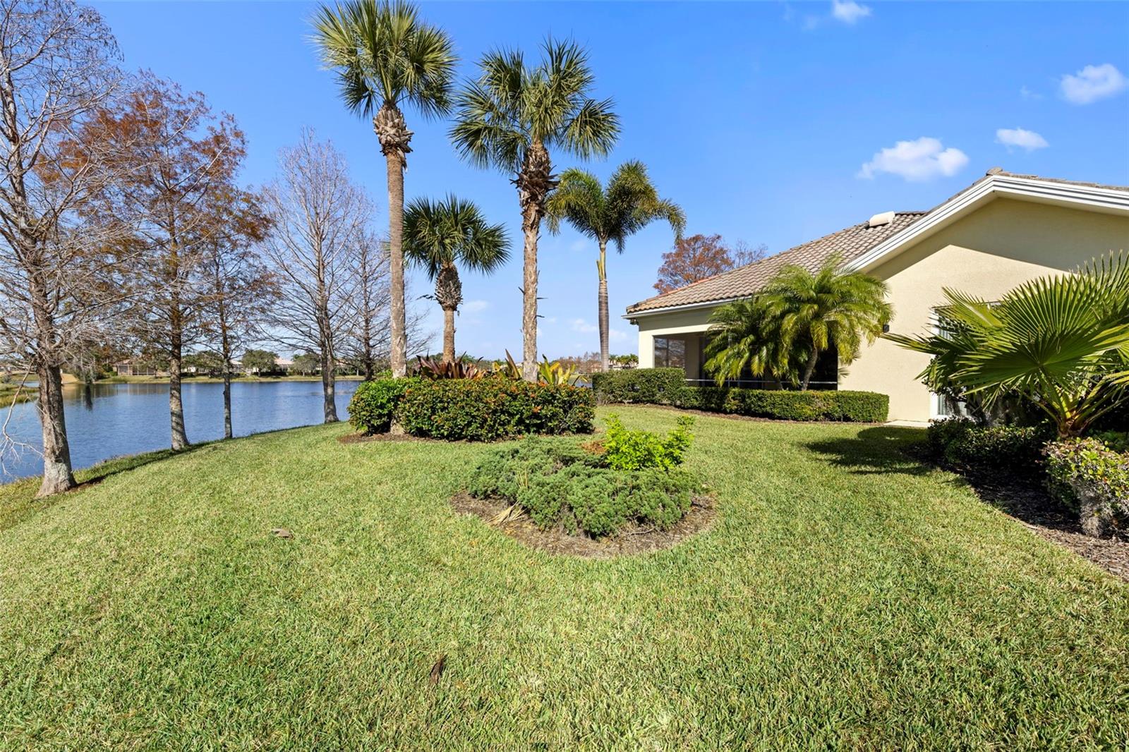 VILLAGEWALK - Residential