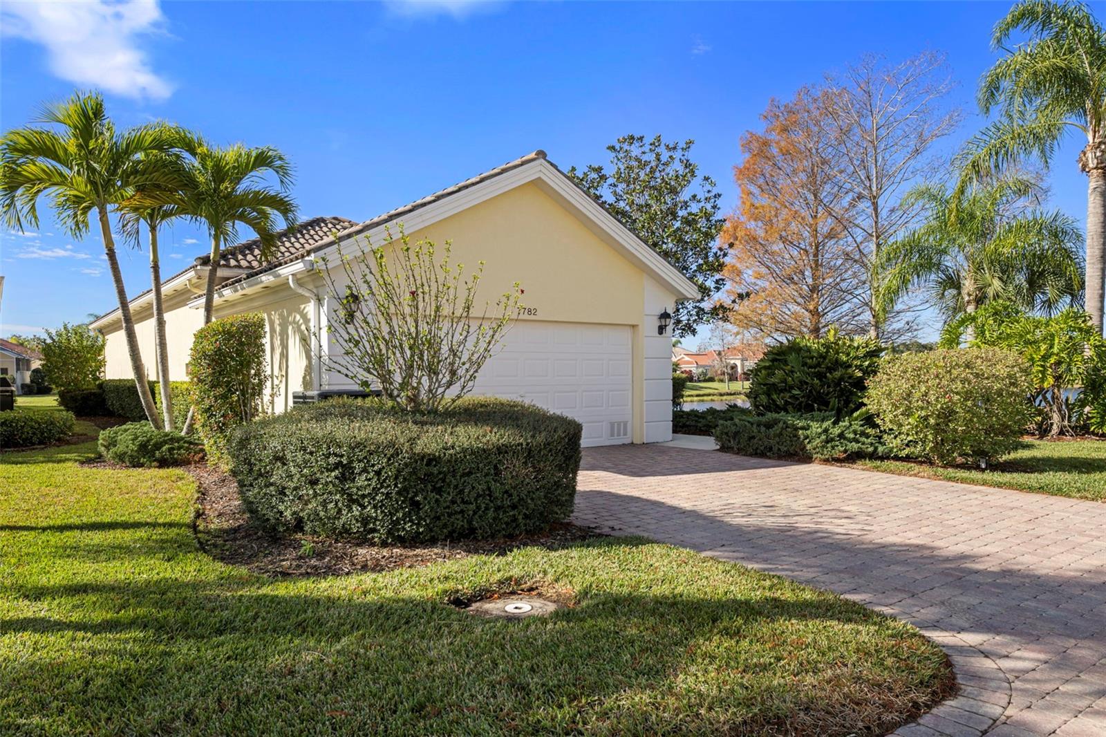 VILLAGEWALK - Residential