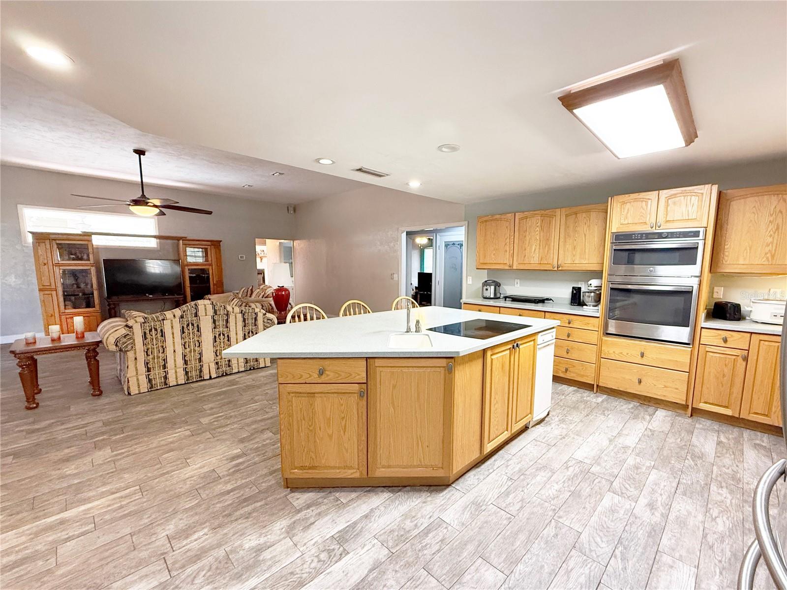 LANCASTER ESTATES - Residential