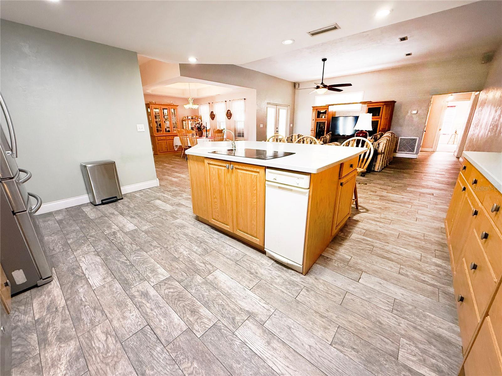 LANCASTER ESTATES - Residential