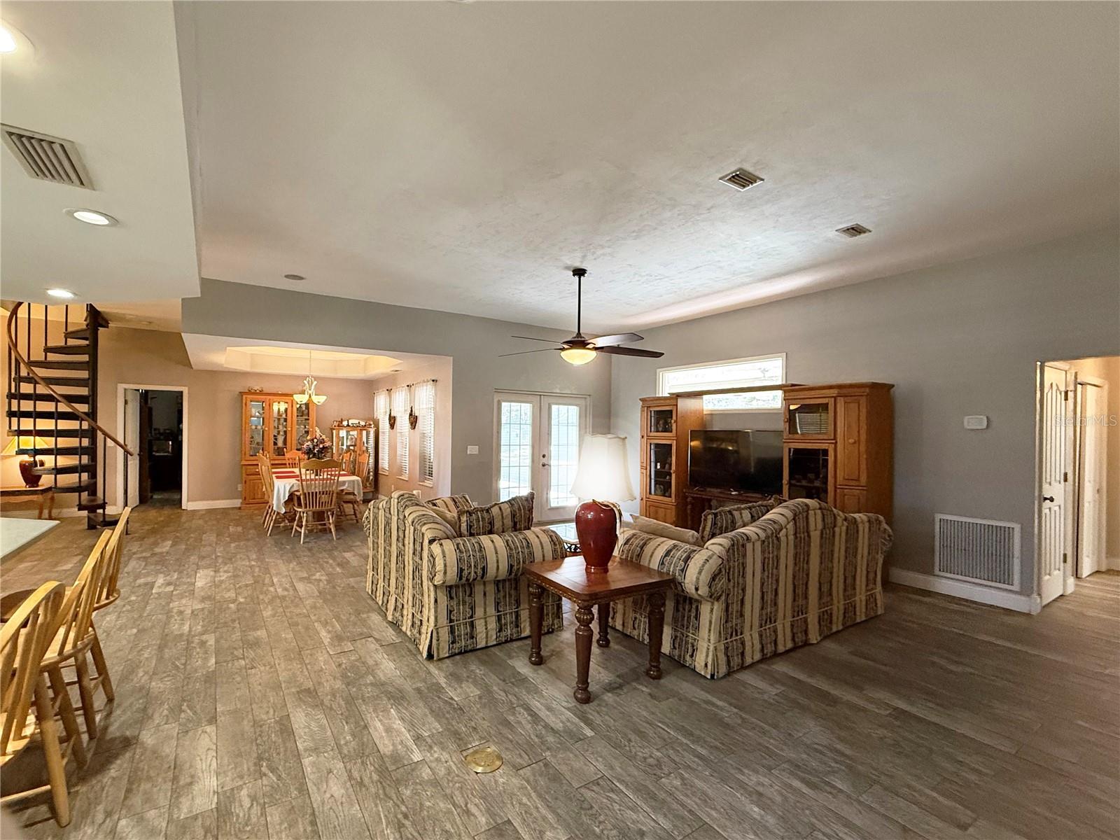 LANCASTER ESTATES - Residential