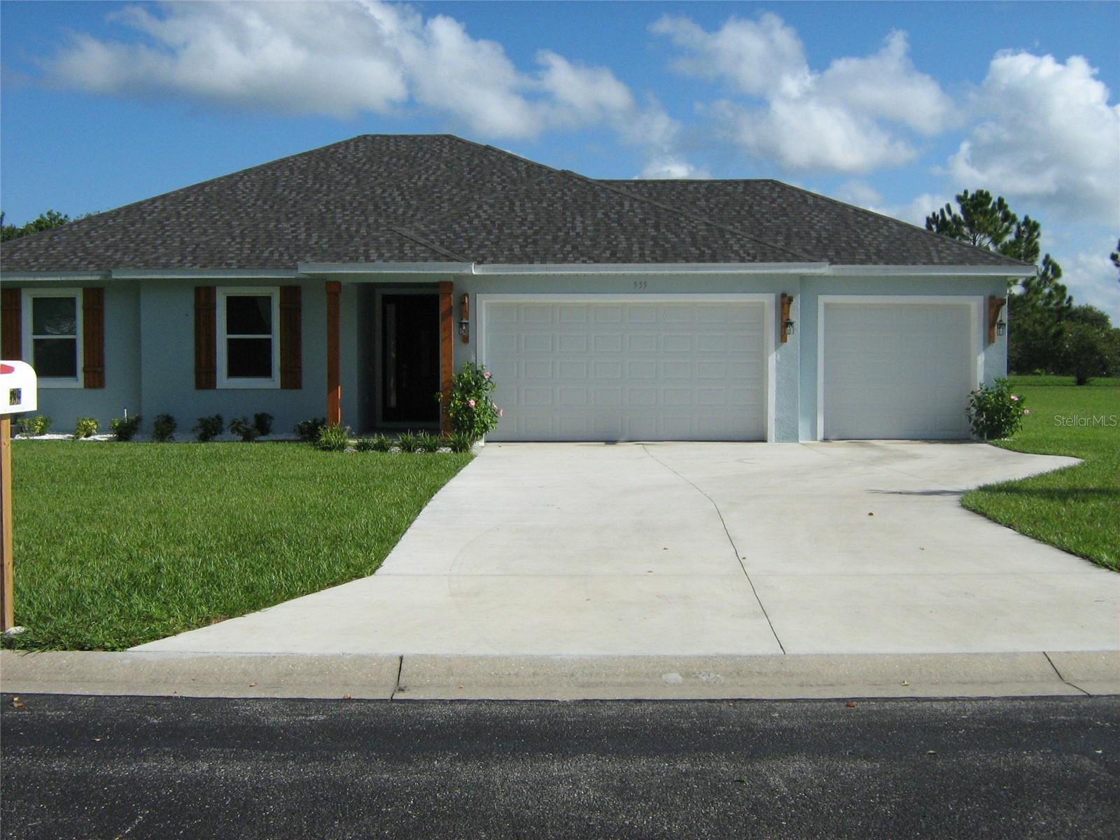 LAKES LADY LAKE - Residential