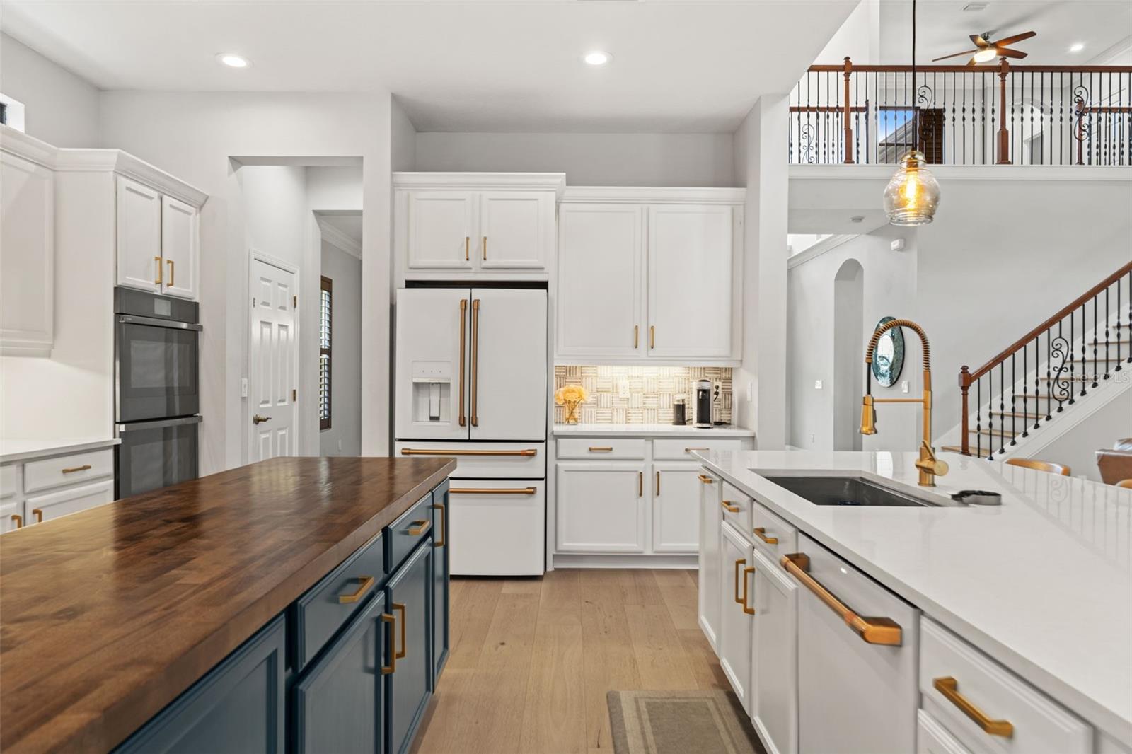 NINE EAGLES UNIT ONE SEC I - Residential