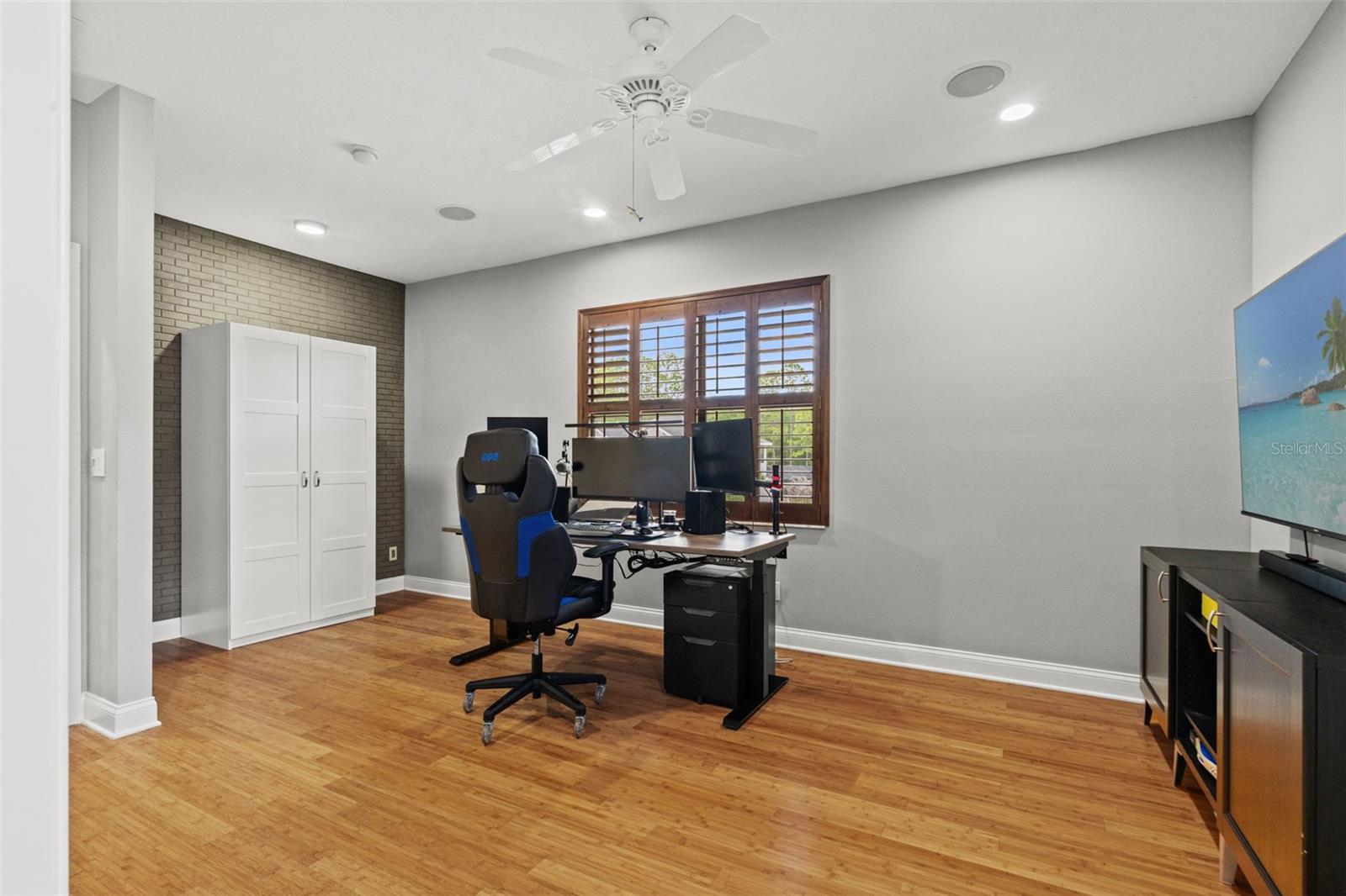 NINE EAGLES UNIT ONE SEC I - Residential