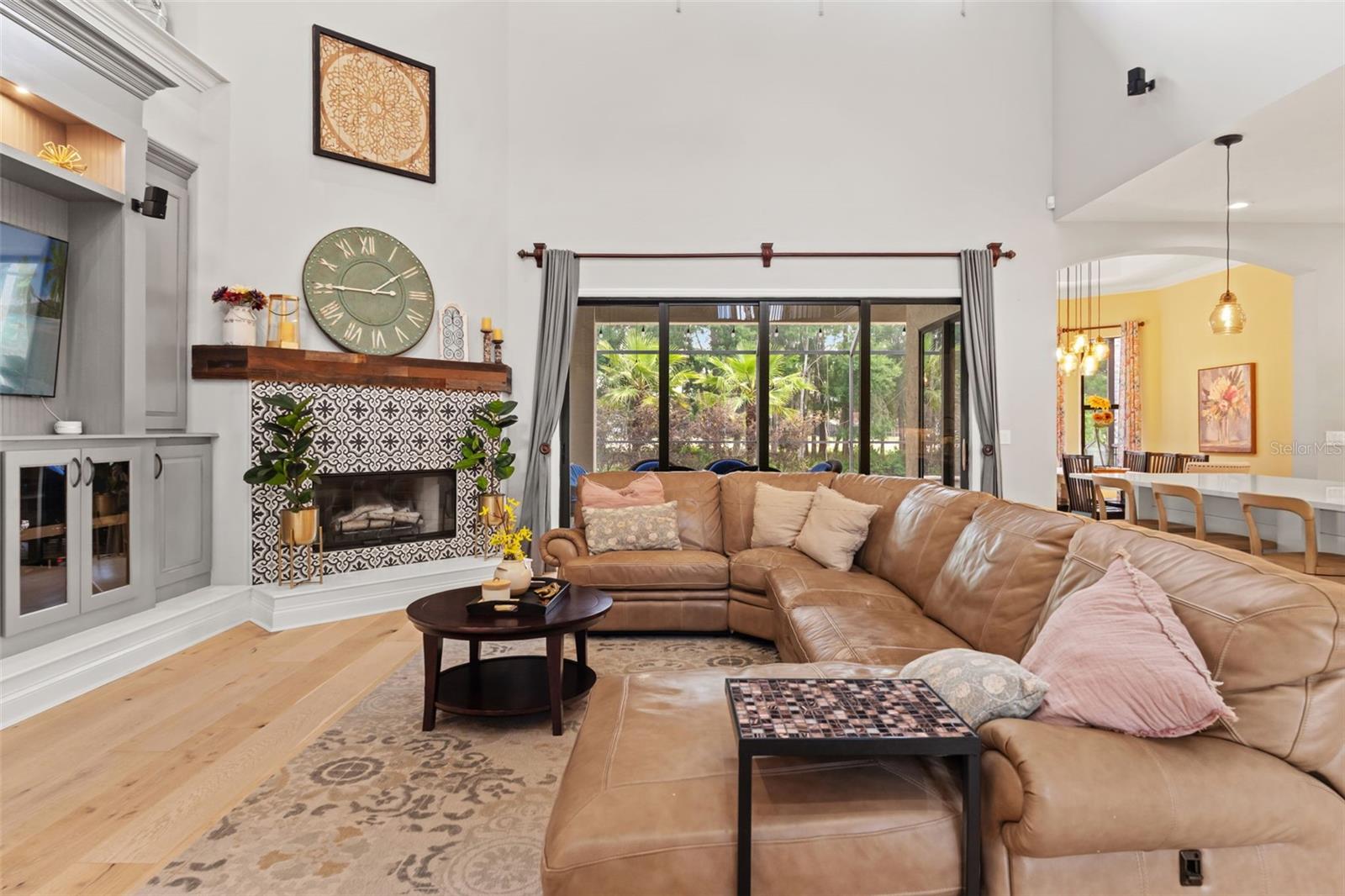 NINE EAGLES UNIT ONE SEC I - Residential
