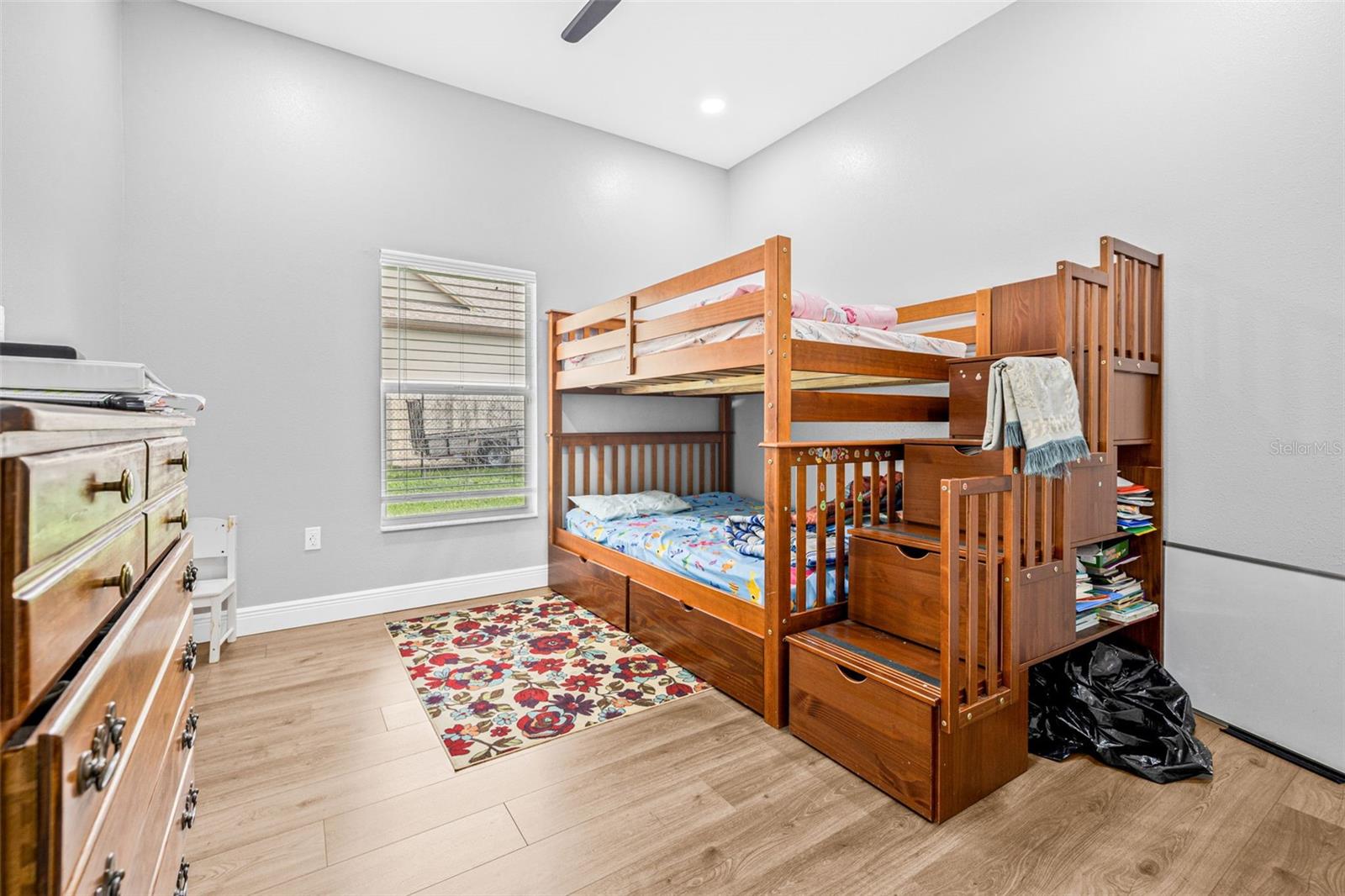 ROSA WOODS - Residential