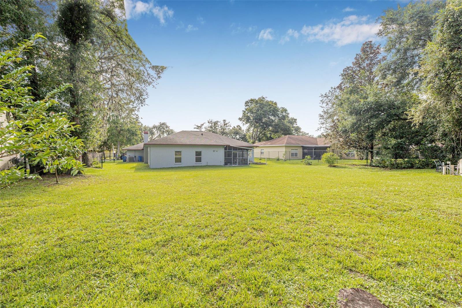 ROSA WOODS - Residential