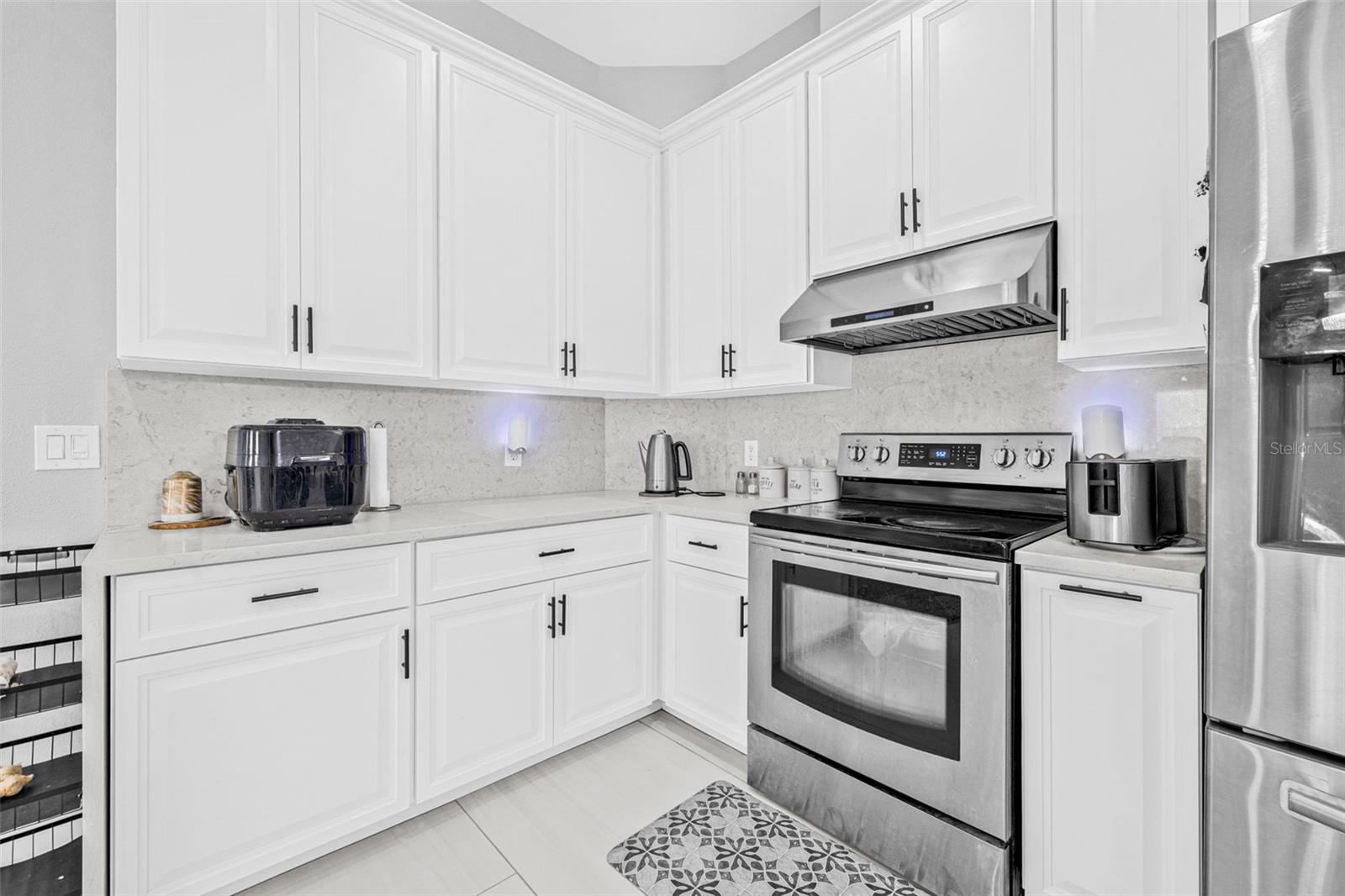 ROSA WOODS - Residential