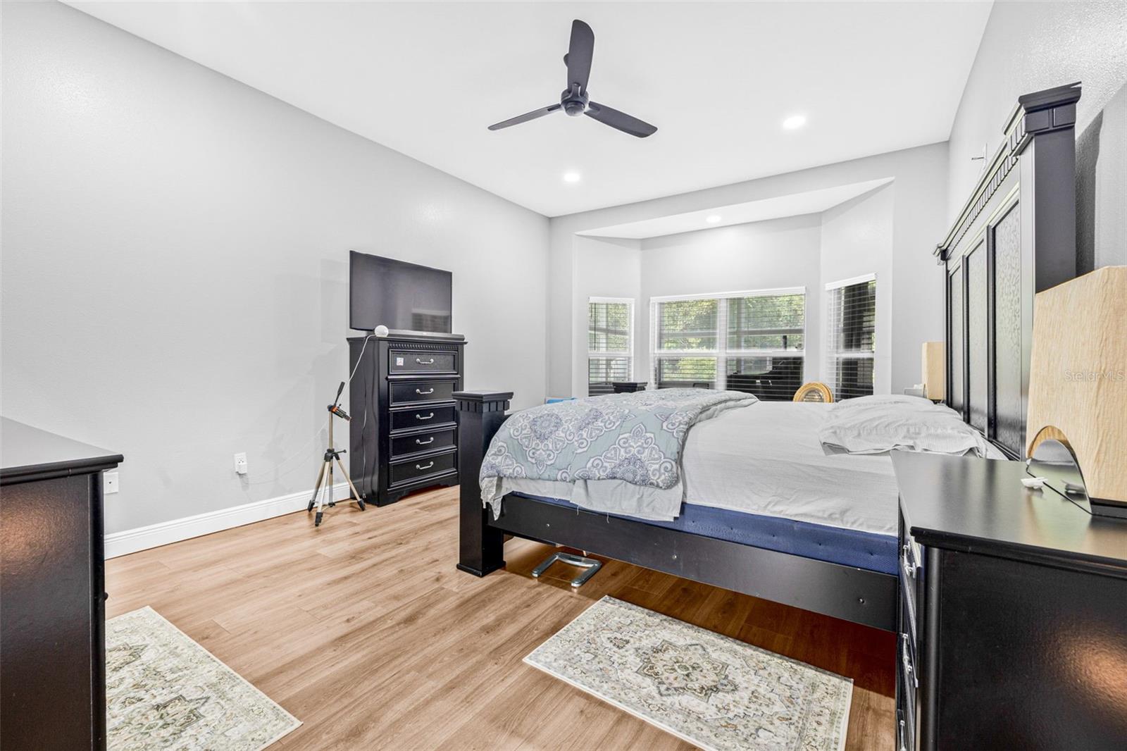 ROSA WOODS - Residential