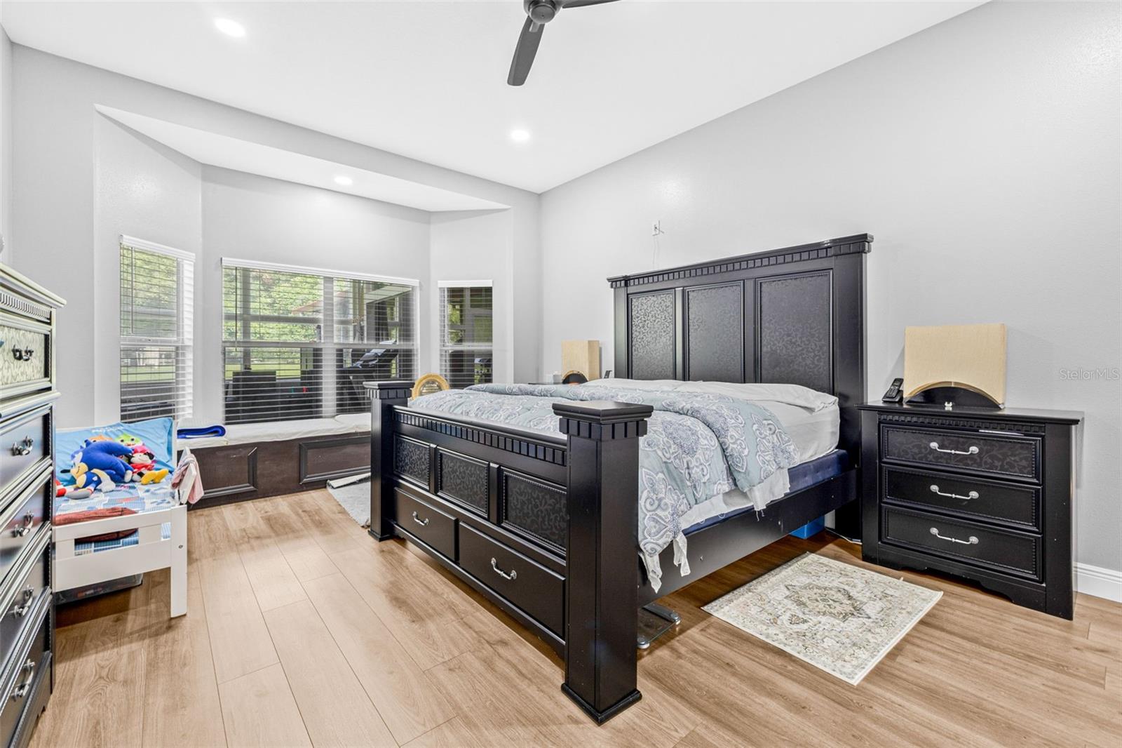 ROSA WOODS - Residential