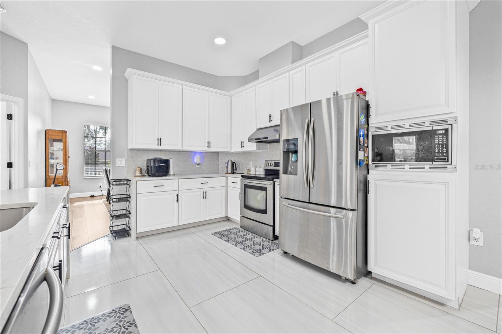 ROSA WOODS - Residential