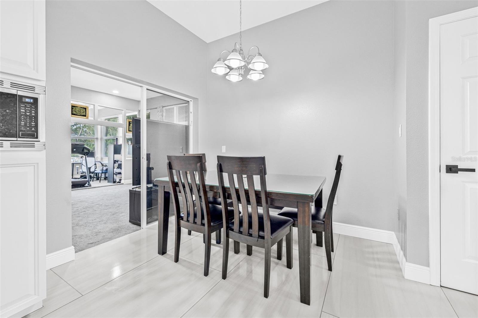 ROSA WOODS - Residential