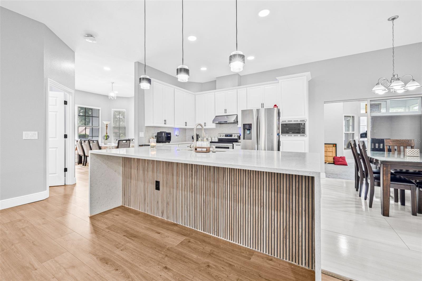 ROSA WOODS - Residential