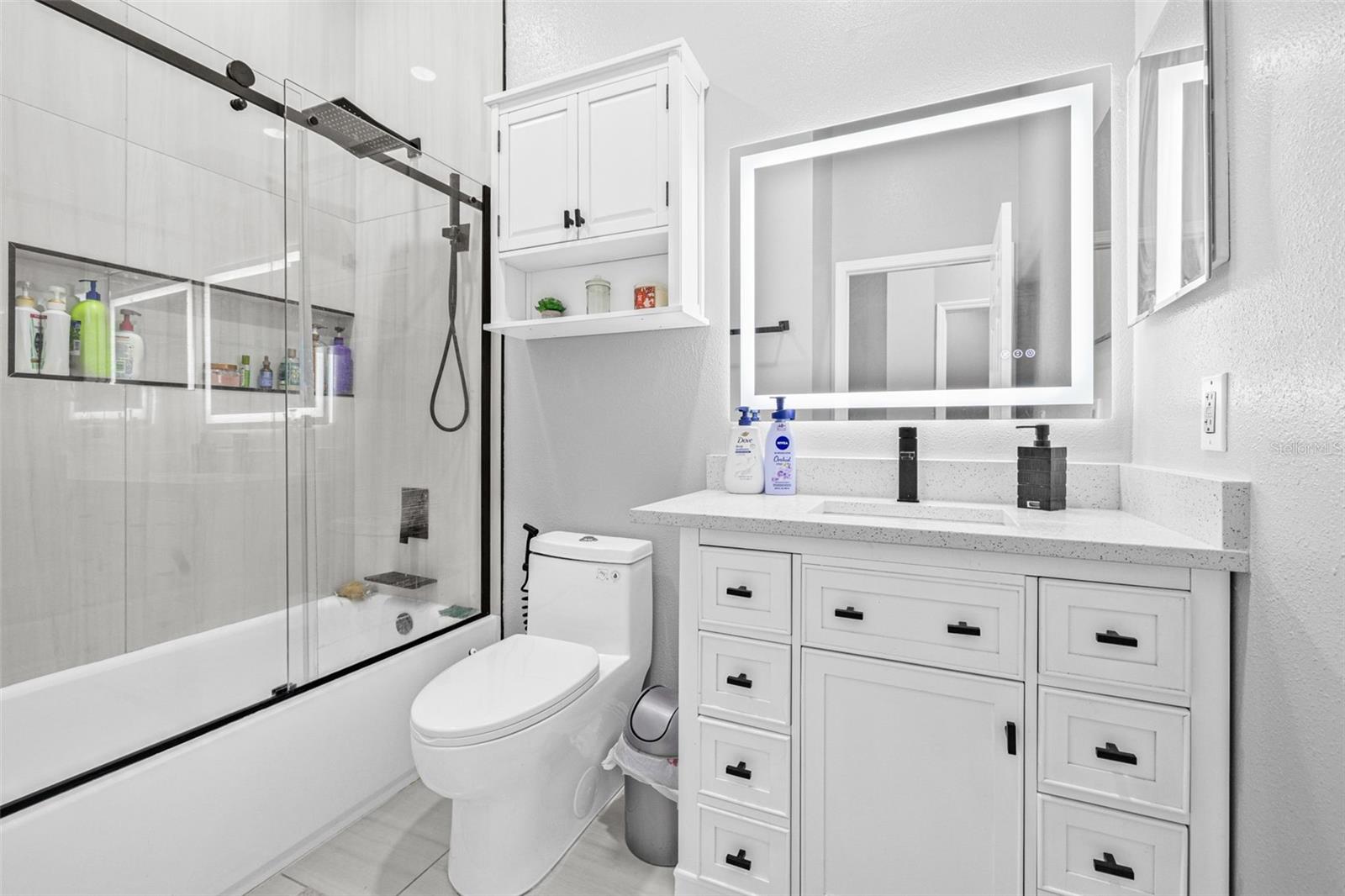 ROSA WOODS - Residential