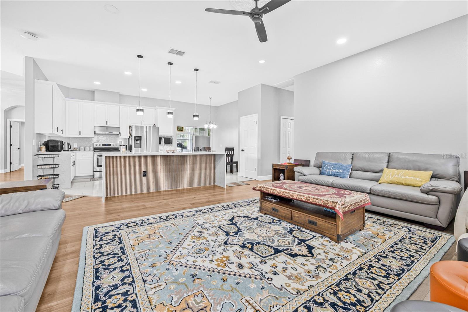 ROSA WOODS - Residential